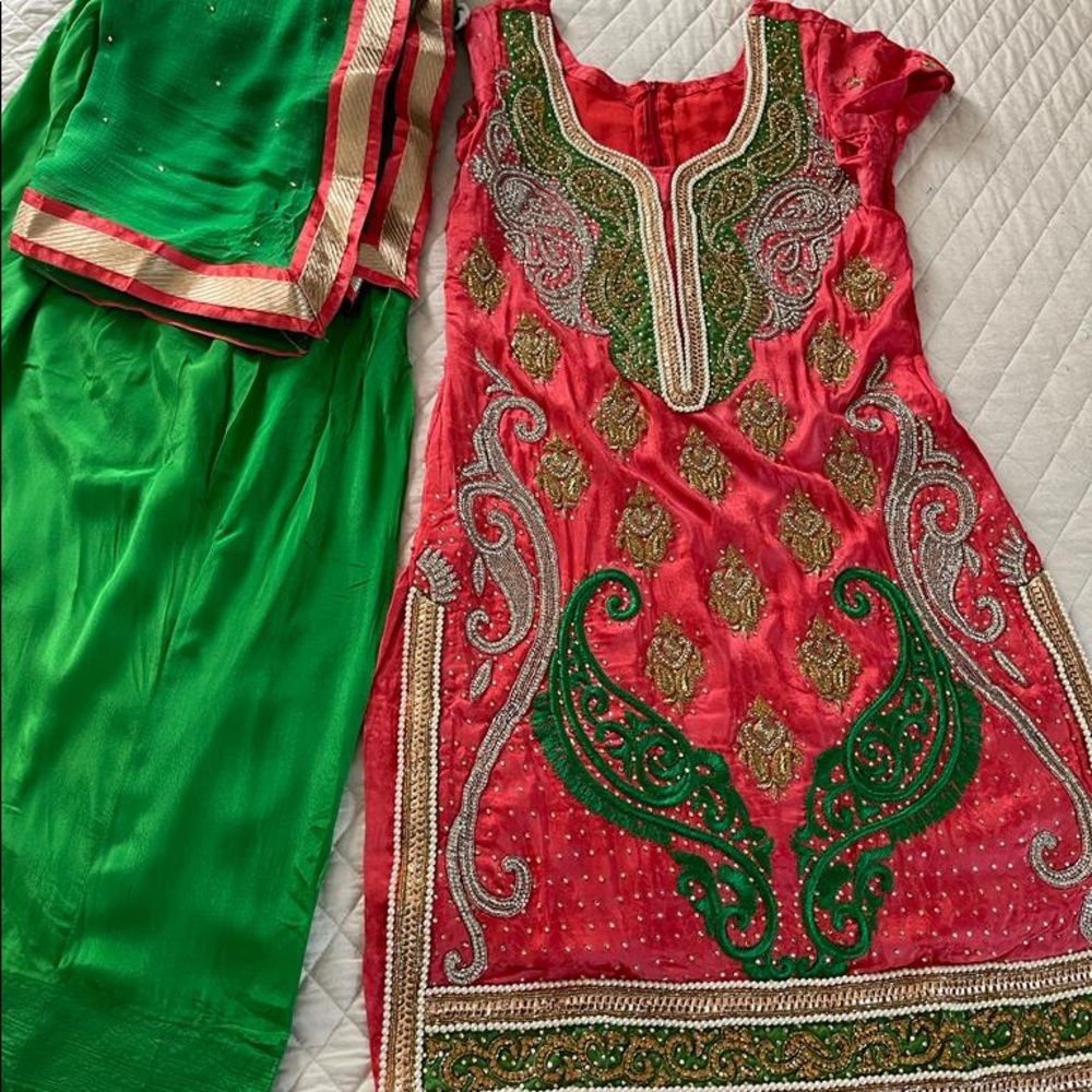 Silk suit peral work
